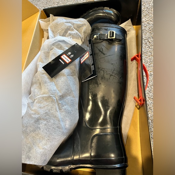 Hunter Black Gloss Rain Boot - Picture 5 of 8